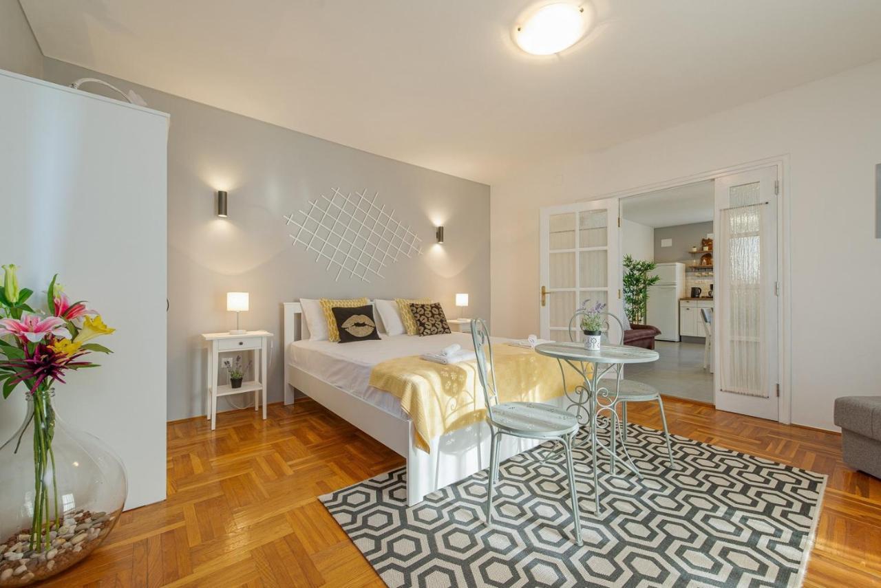 Apartment Bo&Dy With Private Pool Rogoznica Kültér fotó