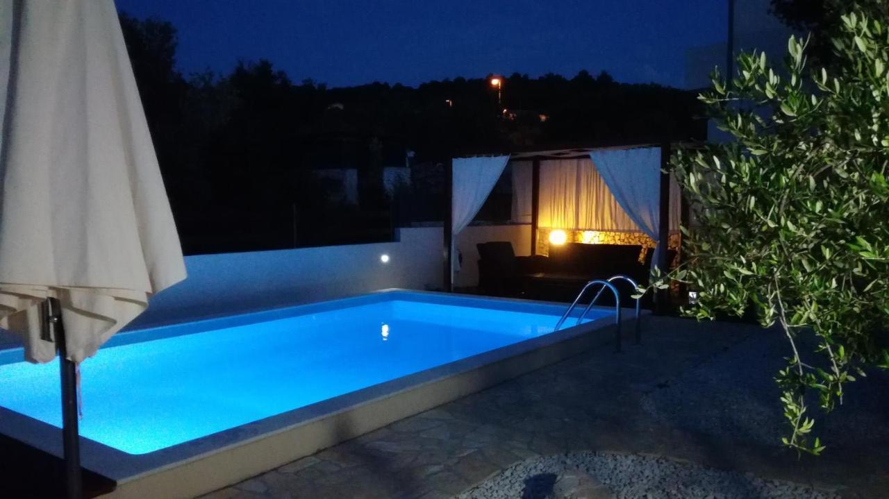 Apartment Bo&Dy With Private Pool Rogoznica Kültér fotó